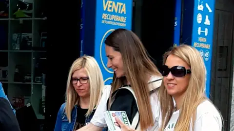 En el centro, Cristina Martínez, candidata de Ilicitanos por Elche a la Alcaldía. En el centro, Cristina Martínez, candidata de Ilicitanos por Elche a la Alcaldía.