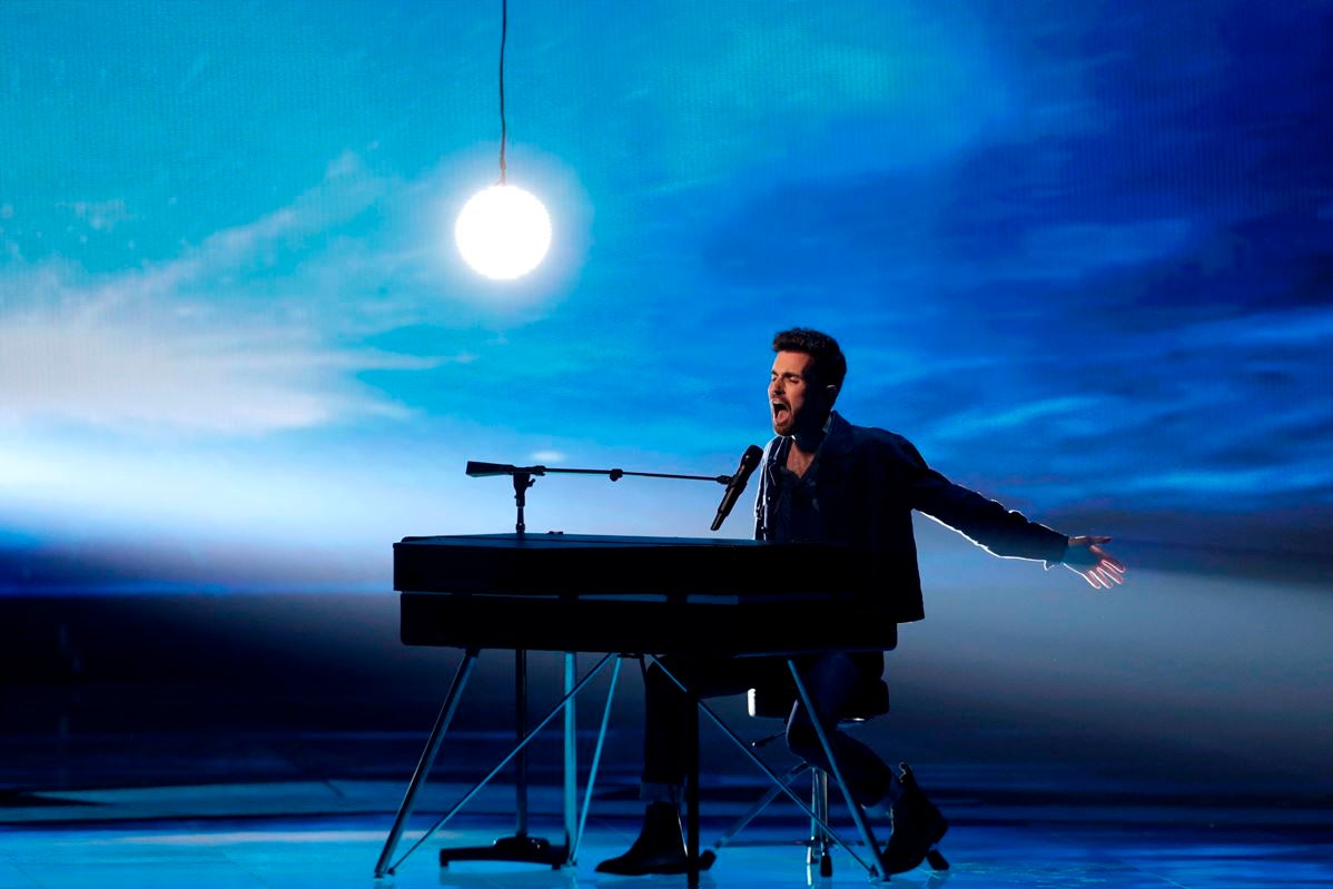 España queda en el puesto 22 de 26 en Eurovisión y gana Holanda con 492 puntos España queda en el puesto 22 de 26 en Eurovisión y gana Holanda con 492 puntos