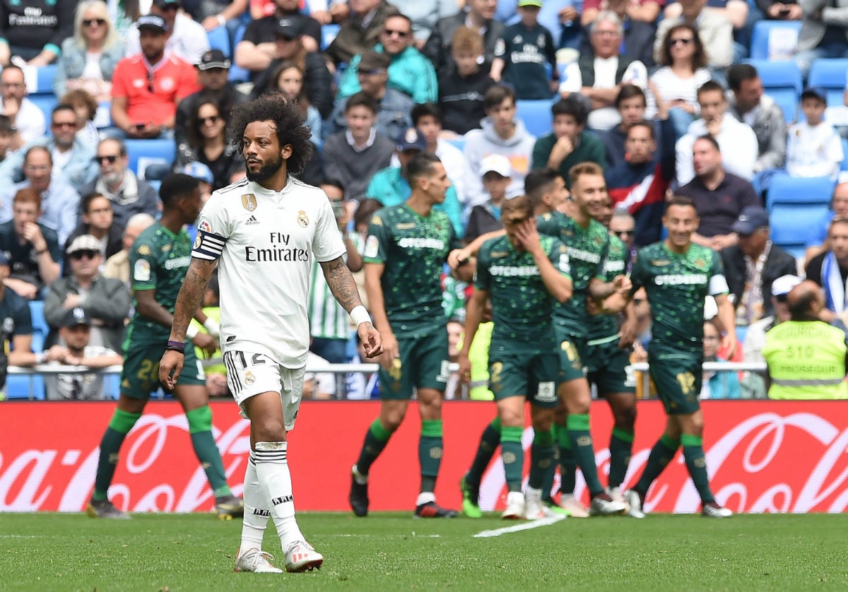 Un Real Madrid de récord: los blancos igualan su peor registro de derrotas en Liga Un Real Madrid de récord: los blancos igualan su peor registro de derrotas en Liga