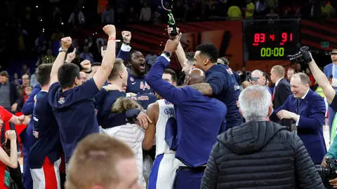 Los jugadores del CSKA celebran la Euroliga Los jugadores del CSKA celebran la Euroliga