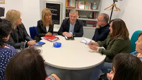 Cañizares, durante su visita all Centro Asesor de la Mujer Cañizares, durante su visita all Centro Asesor de la Mujer