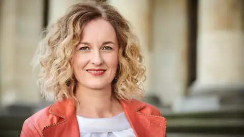 Candidata del PSE a Diputada General de Álava Cristina González