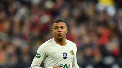 Mbapp&eacute;, durante un partido con el PSG