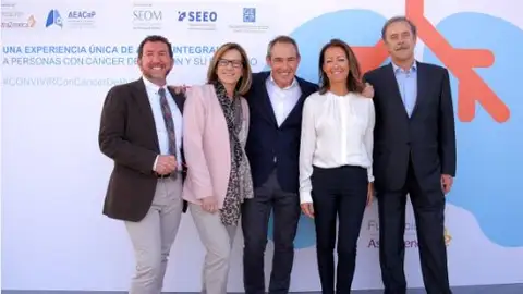 Fundación AstraZeneca lanza CONVIVIR, un proyecto de apoyo a las personas con cáncer de pulmón EN BUENAS MANOS