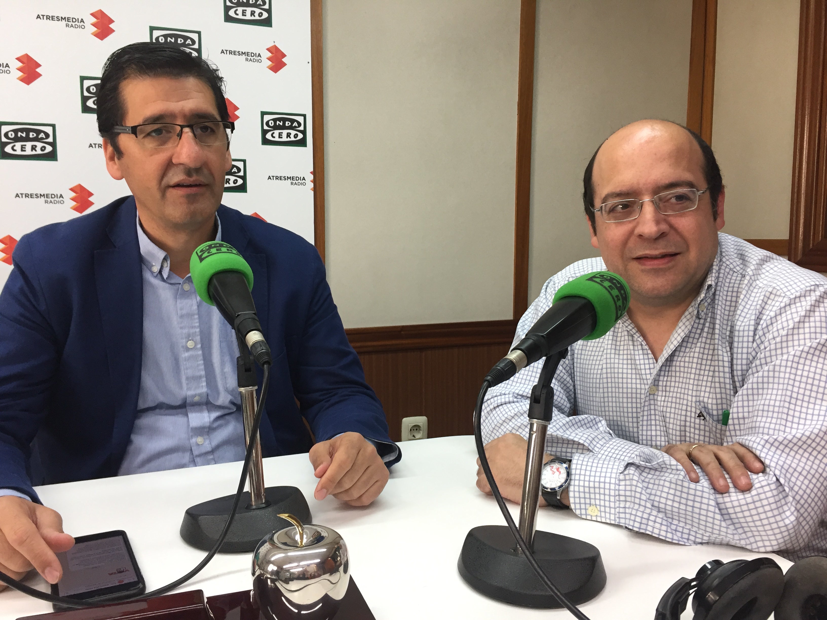 Entrevista a José Manuel Caballero, cabeza de lista del PSOE por la provincia de Ciudad Real a las Cortes de Castilla la Mancha. Entrevista a José Manuel Caballero, cabeza de lista del PSOE por la provincia de Ciudad Real a las Cortes de Castilla la Mancha.