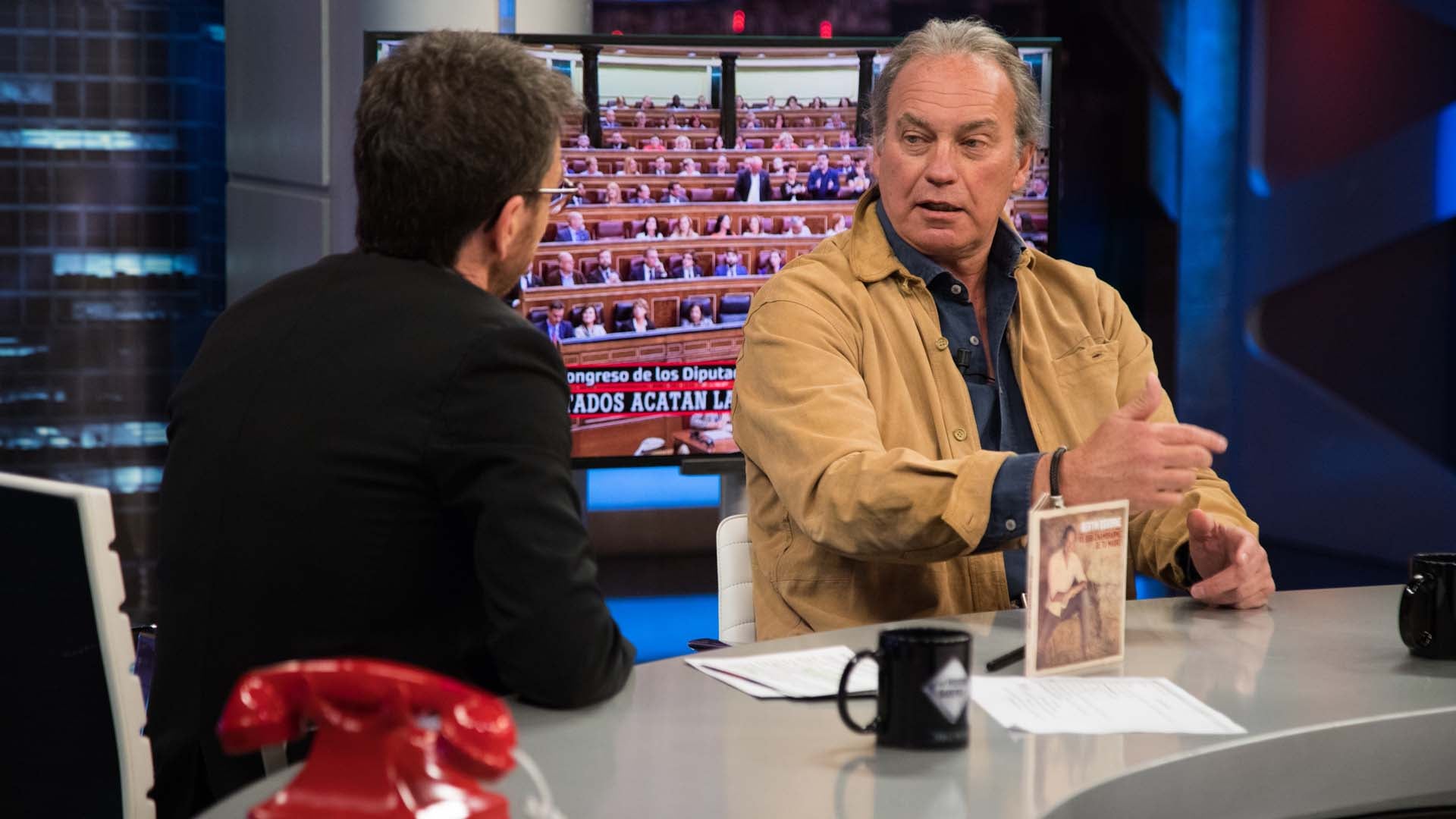Bertín Osborne arremete contra Podemos por sus críticas a Amancio Ortega: “Son una banda de mamarrachos” Bertín Osborne arremete contra Podemos por sus críticas a Amancio Ortega: “Son una banda de mamarrachos”