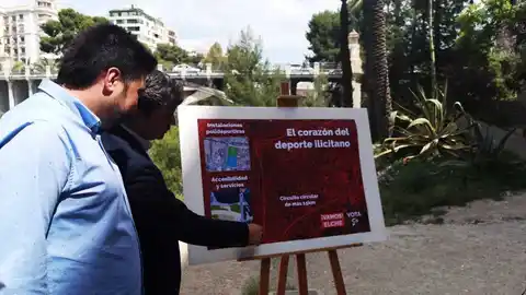 Presentación dle proyecto en la ladera del río de Ciudadanos Elche. Presentación dle proyecto en la ladera del río de Ciudadanos Elche.