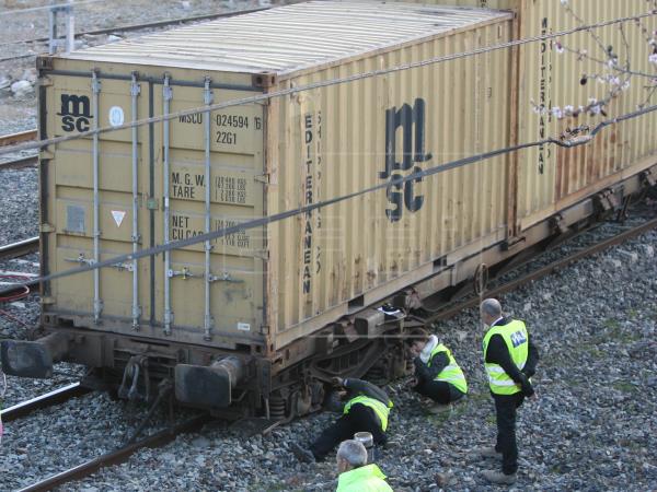 Descarrila un tren de mercancías en Fuente San Luís y provoca retrasos en la línea C6 de Castellón y Valencia Descarrila un tren de mercancías en Fuente San Luís y provoca retrasos en la línea C6 de Castellón y Valencia