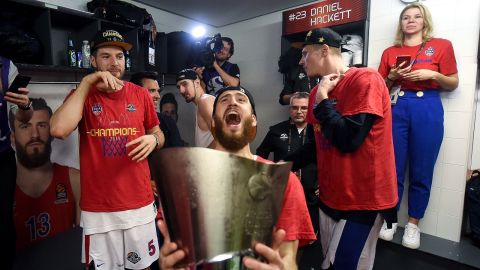 Sergio Rodr&iacute;guez celebra el t&iacute;tulo de Euroliga
