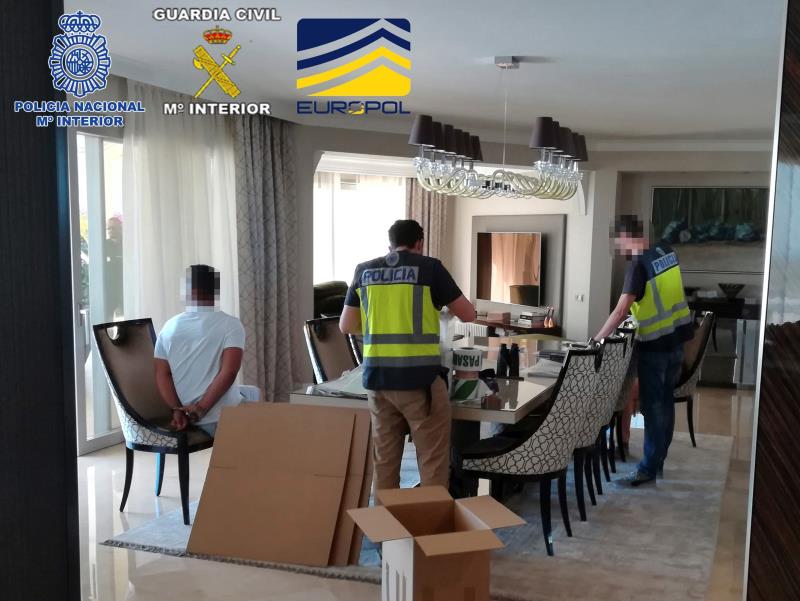 Desmantelan una organización de narcotráfico y asesinatos por encargo que ganó 680 millones de euros Desmantelan una organización de narcotráfico y asesinatos por encargo que ganó 680 millones de euros