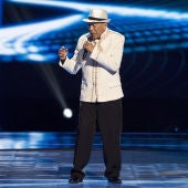 Nico Fioole canta ‘It’s not inusual’ en las Audiciones a ciegas de 'La Voz Senior'