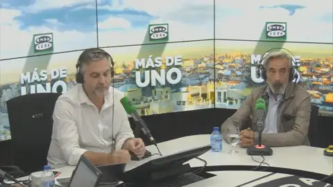 El asombro de Imanol Arias ante la presentación de Alsina en Más de uno El asombro de Imanol Arias ante la presentación de Alsina en Más de uno
