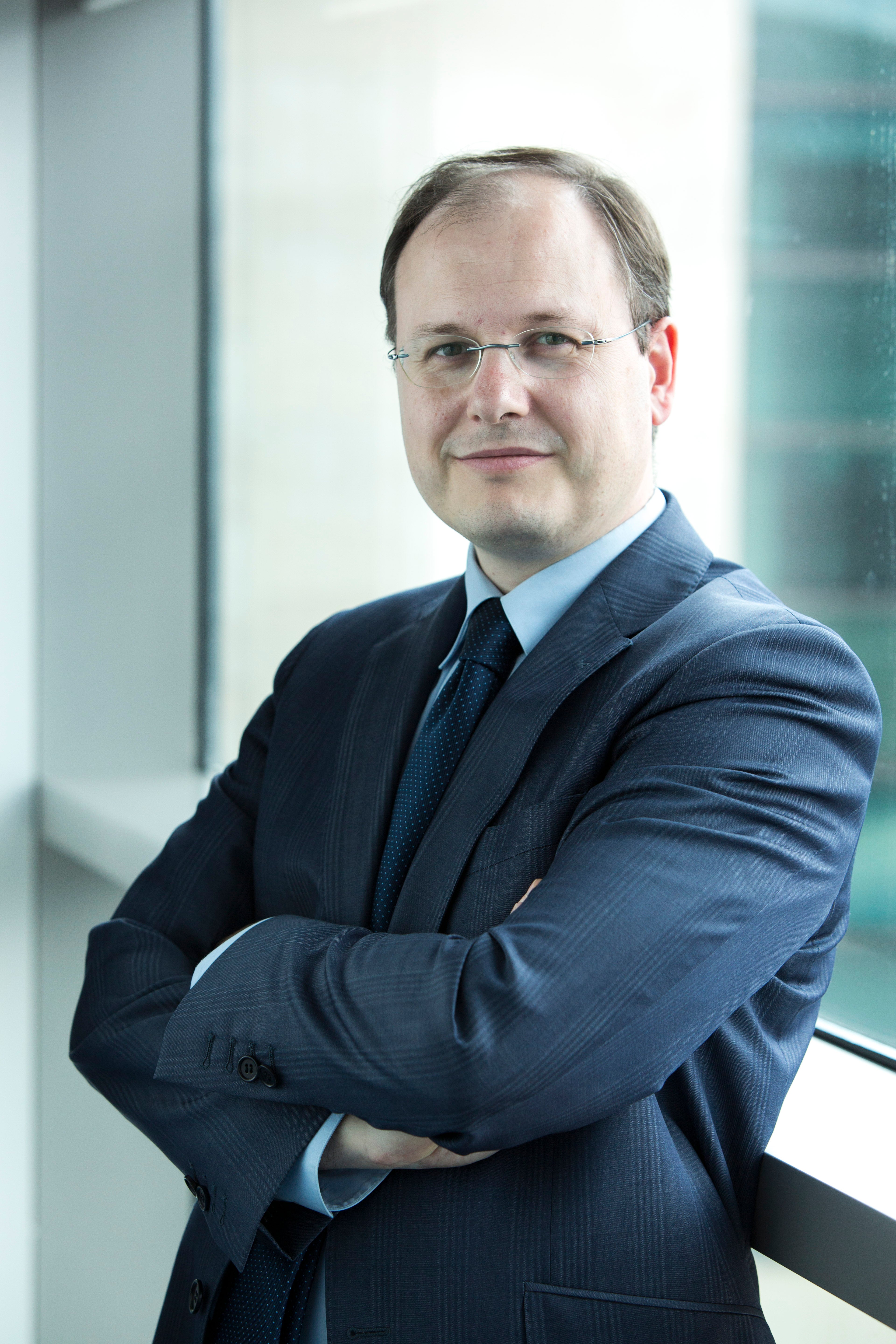 Valentín Bote: “Las empresas son cada vez más conscientes de recualificar a los trabajadores que ya tienen en lugar de contratar jóvenes”. Valentín Bote: “Las empresas son cada vez más conscientes de recualificar a los trabajadores que ya tienen en lugar de contratar jóvenes”.