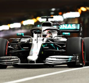 Lewis Hamilton pilota el Mercedes en el trazado de Montecarlo Lewis Hamilton pilota el Mercedes en el trazado de Montecarlo