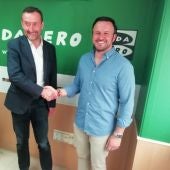 De izquierda a derecha: Carlos González (PSOE) y Pablo Ruz (PP)