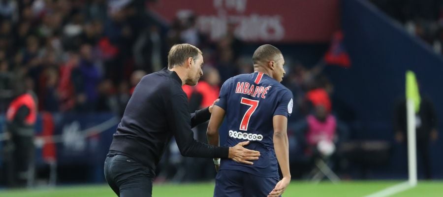 Tuchel da instrucciones a Mbappé Tuchel da instrucciones a Mbappé