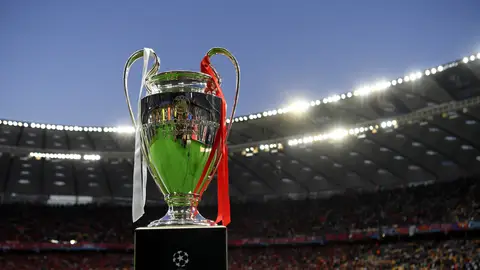 El trofeo de la Champions League El trofeo de la Champions League