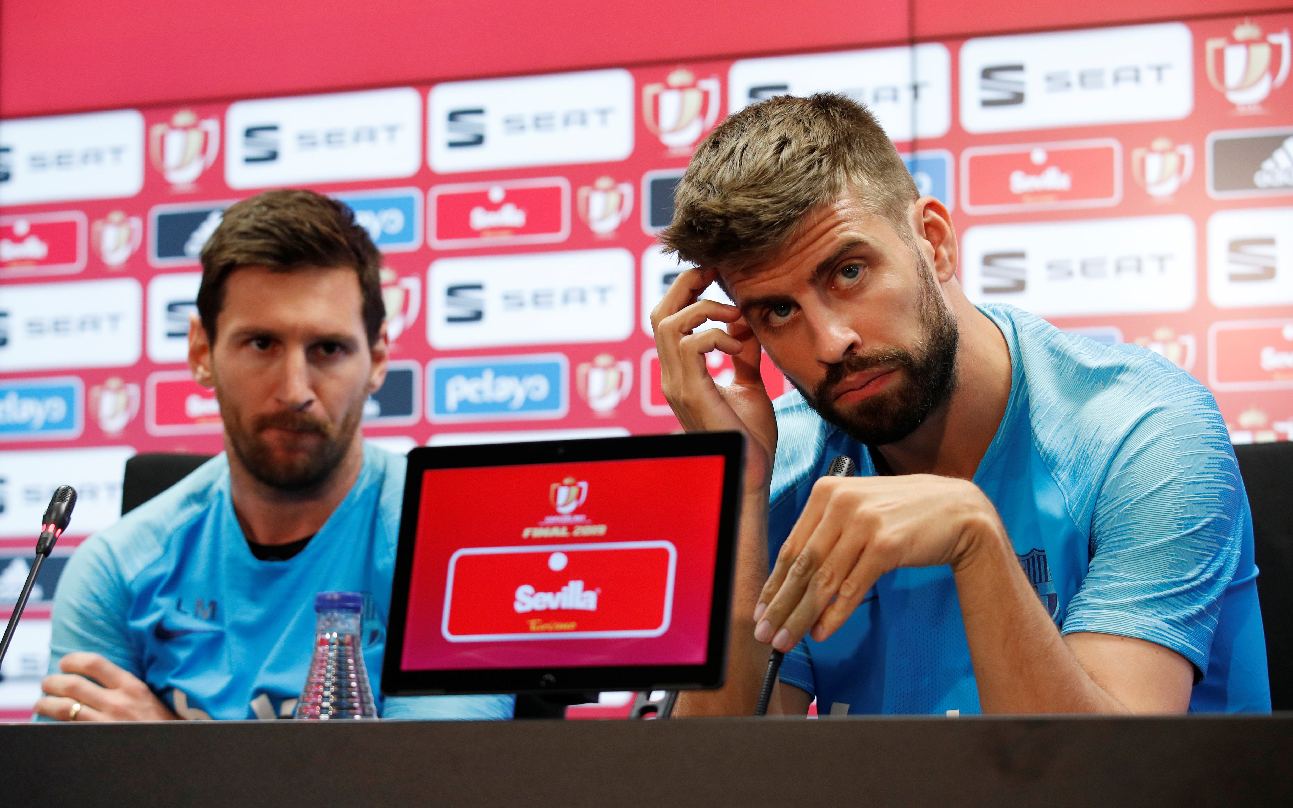 Gerard Piqué: "Se tiene que buscar talento y jugadores que puedan ayudarnos a ganar títulos" Gerard Piqué: "Se tiene que buscar talento y jugadores que puedan ayudarnos a ganar títulos"