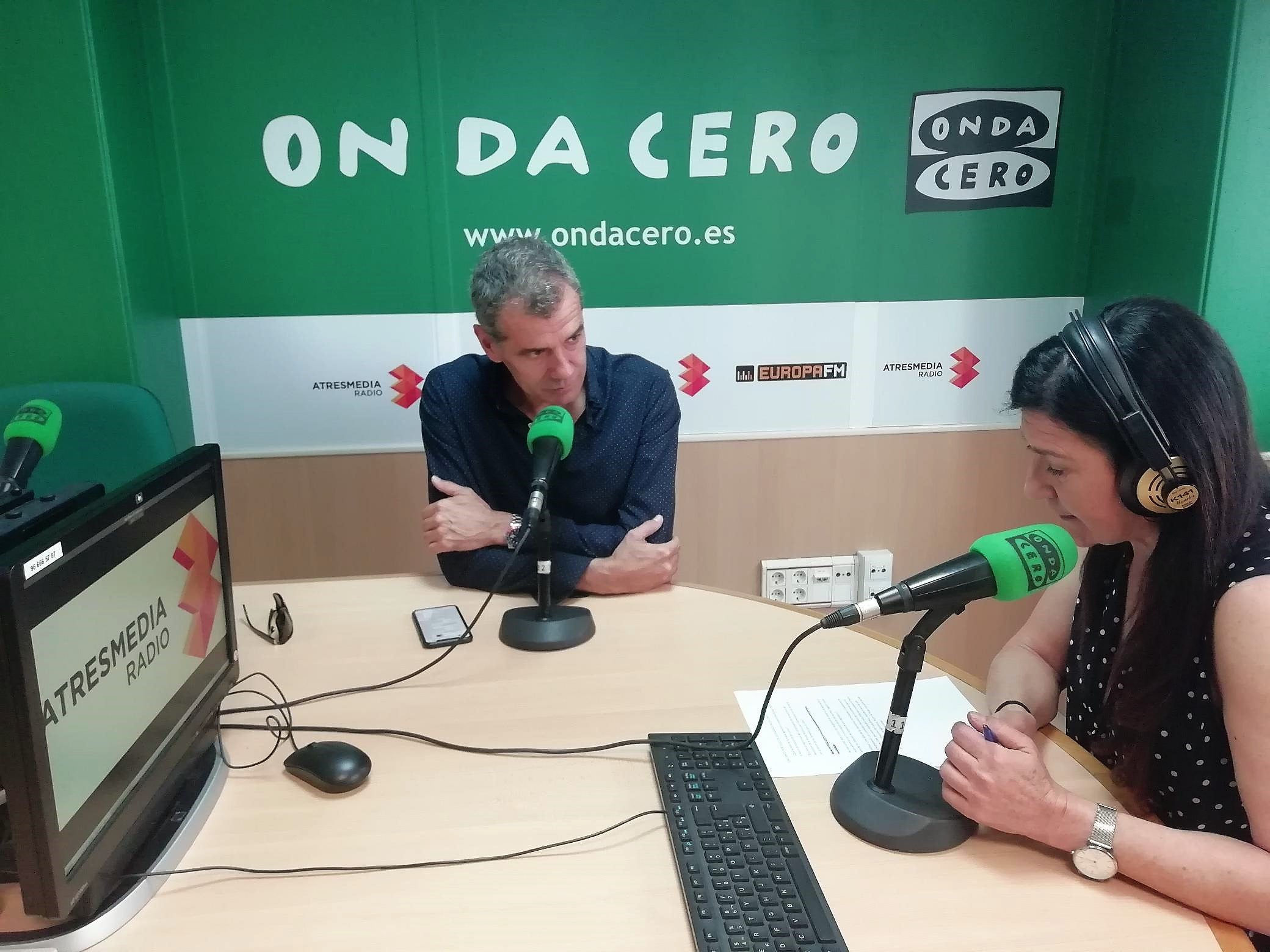 "El nuevo gobierno del botánic va a crear más consellerías porque son más para repartirse el botín" "El nuevo gobierno del botánic va a crear más consellerías porque son más para repartirse el botín"
