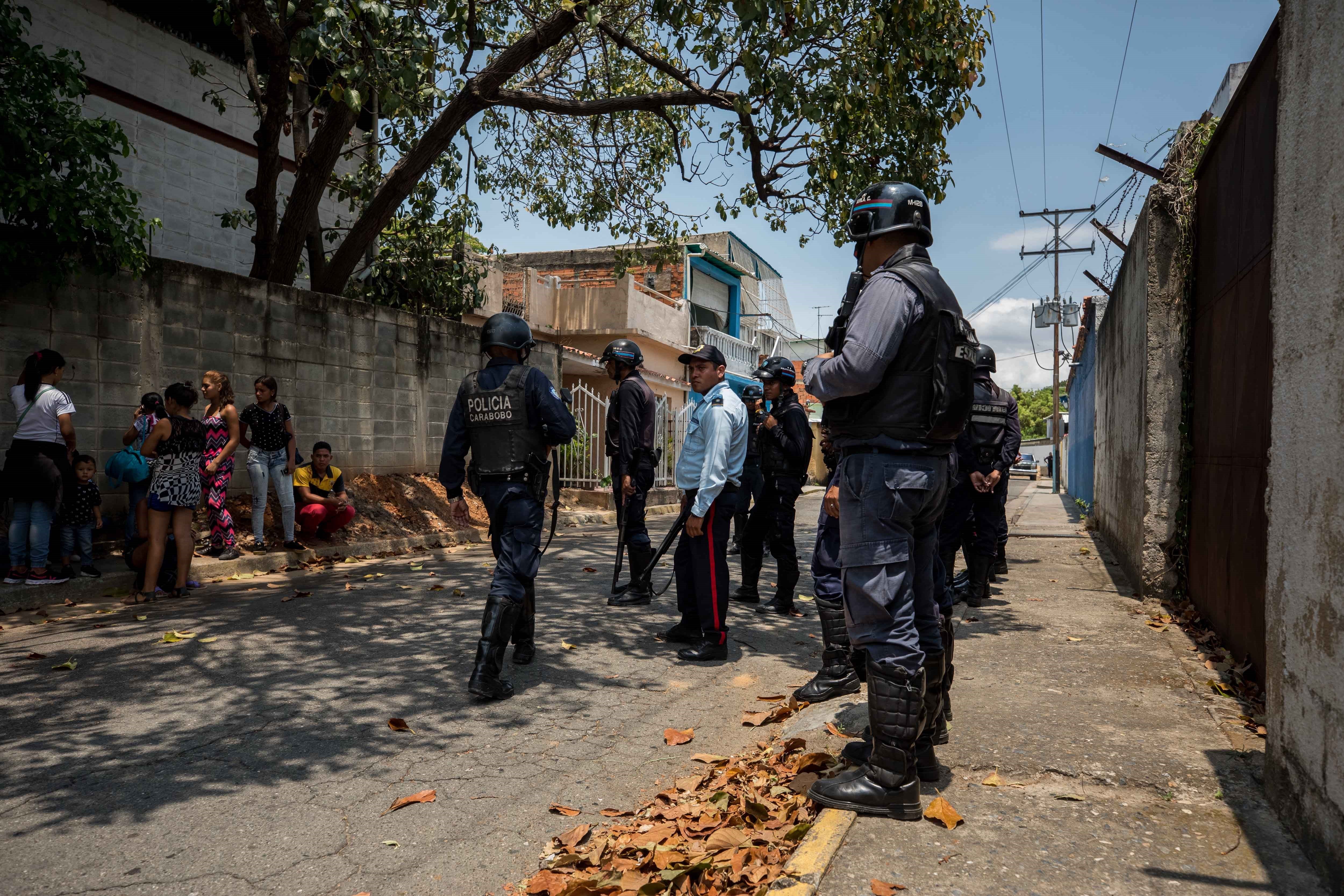 Al menos 29 muertos por un confuso motín en una cárcel en Venezuela Al menos 29 muertos por un confuso motín en una cárcel en Venezuela