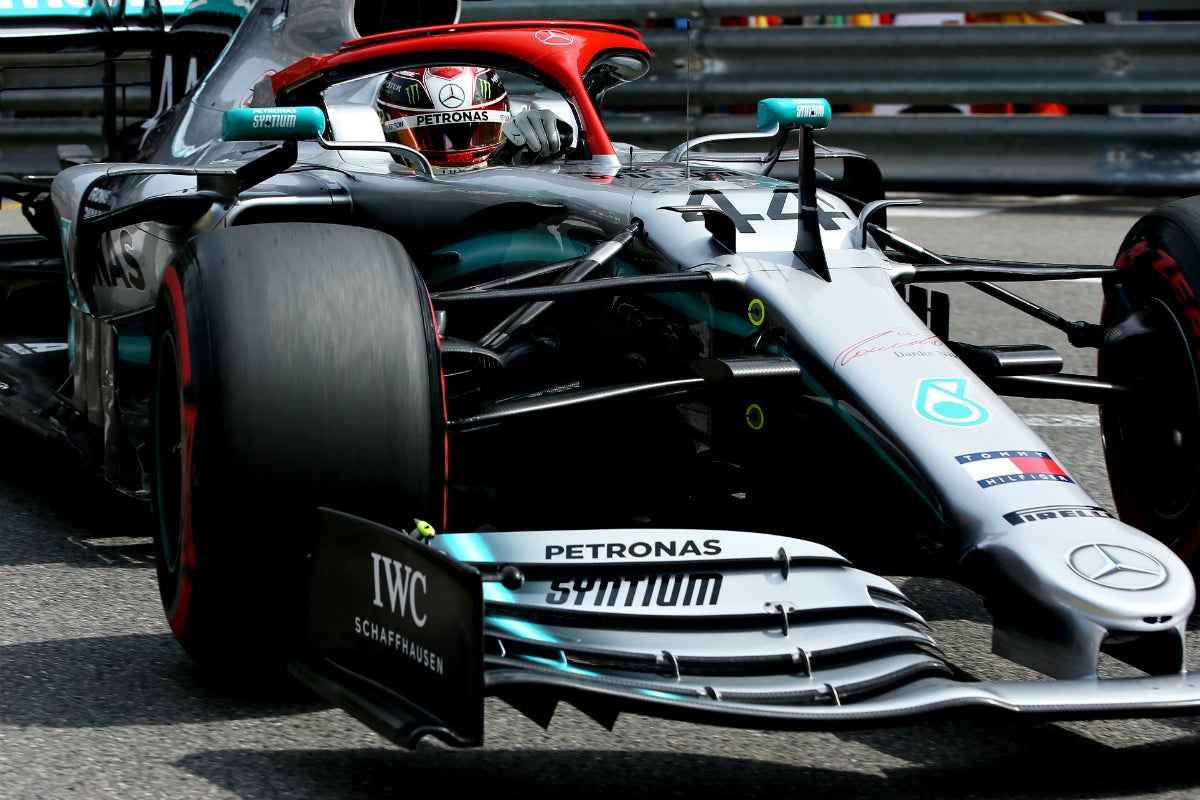 Lewis Hamilton logra la pole en Mónaco con un brillante Sainz en novena posición Lewis Hamilton logra la pole en Mónaco con un brillante Sainz en novena posición