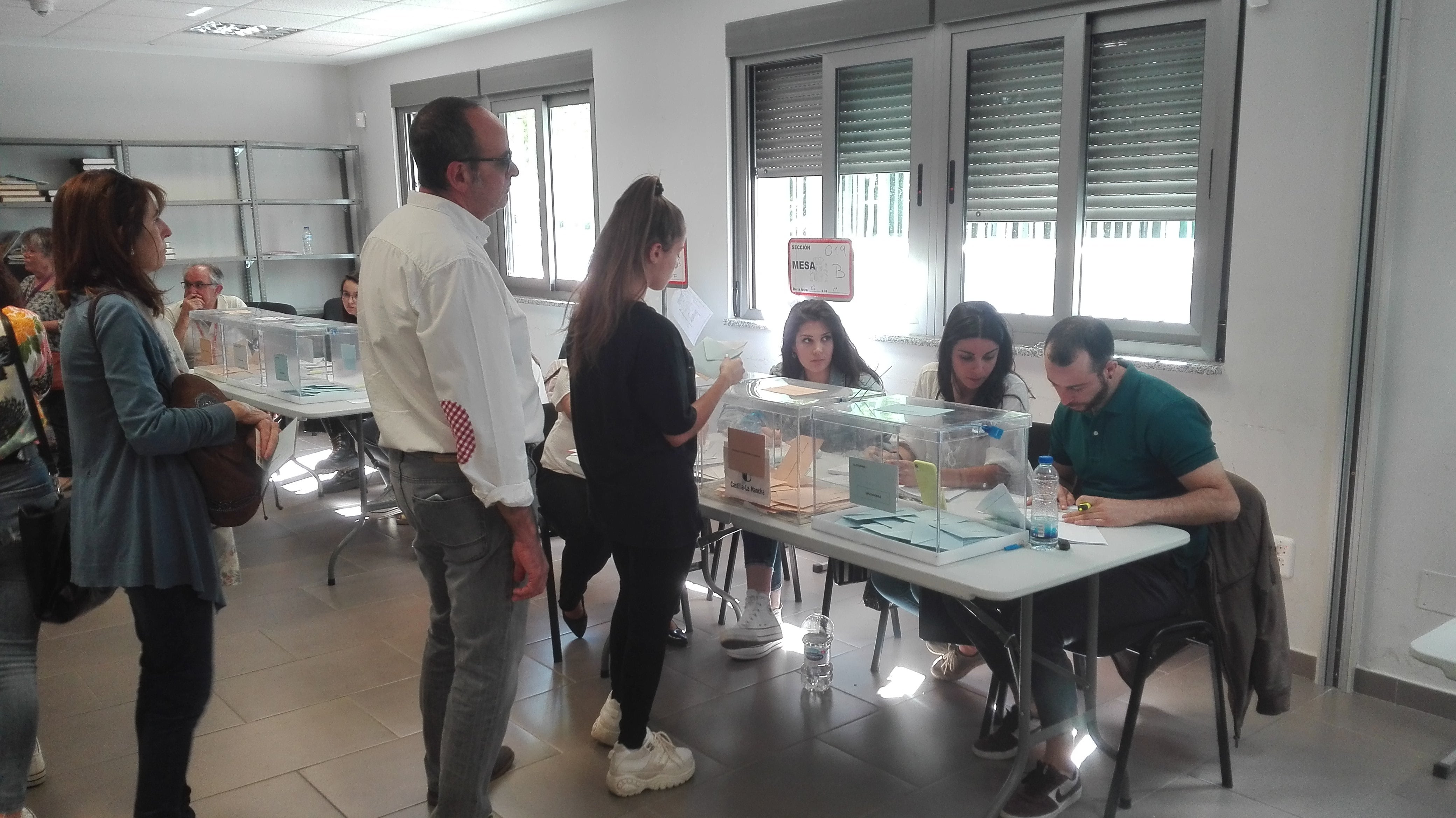 La participación cae 6 puntos en las municipales con respecto a las generales La participación cae 6 puntos en las municipales con respecto a las generales