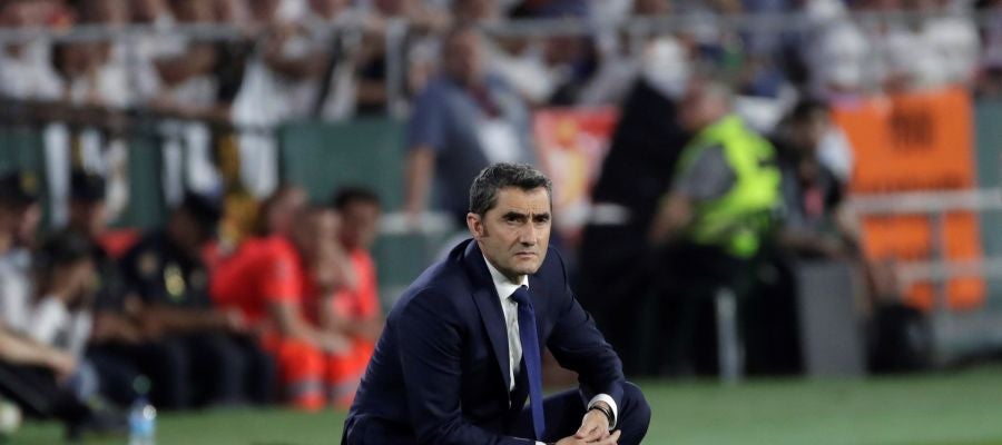 Ernesto Valverde, en la banda del Villamarín Ernesto Valverde, en la banda del Villamarín