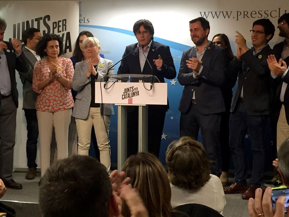 Puigdemont promete "batalla" por una acta que cree que le dan los ciudadanos Puigdemont promete "batalla" por una acta que cree que le dan los ciudadanos