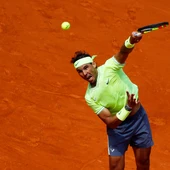 Rafa Nadal sirve en el partido contra Hanfmann Rafa Nadal sirve en el partido contra Hanfmann