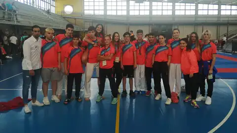 El Club Shotokan Carrús logra nueve medallas en la Liga Autonómica de karate. KARATE