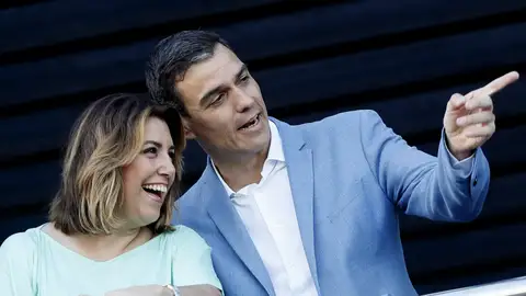 Pedro Sánchez, junto a la secretaria general del PSOE andaluz, Susana Díaz Pedro Sánchez, junto a la secretaria general del PSOE andaluz, Susana Díaz
