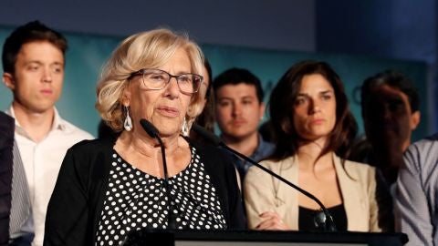 Manuela Carmena ante los medios