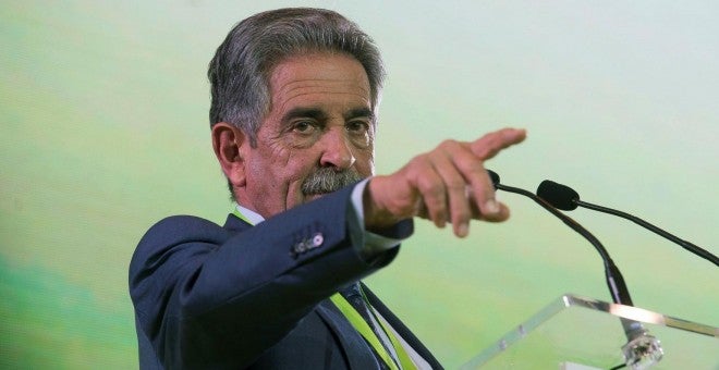 Miguel Ángel Revilla: "Las nuevas elecciones no se repetirán porque los políticos corren riesgo físico" Miguel Ángel Revilla: "Las nuevas elecciones no se repetirán porque los políticos corren riesgo físico"