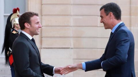 Emmanuel Macron recibe a Pedro S&aacute;nchez en Par&iacute;s 