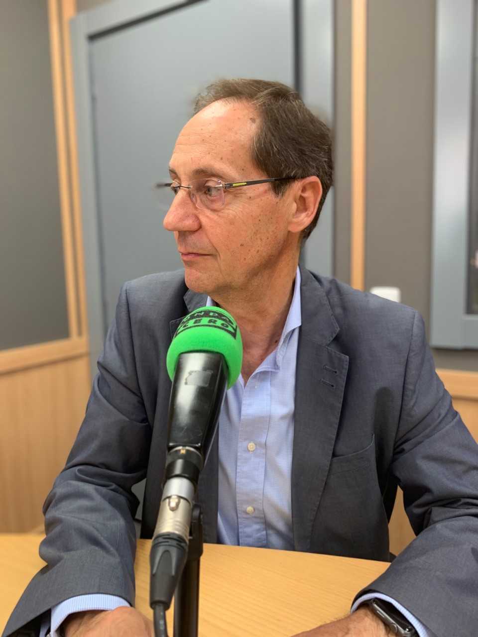 Entrevista al Doctor Victor Campos: "Es muy necesario visibilizar las enfermedades neurológicas" Entrevista al Doctor Victor Campos: "Es muy necesario visibilizar las enfermedades neurológicas"