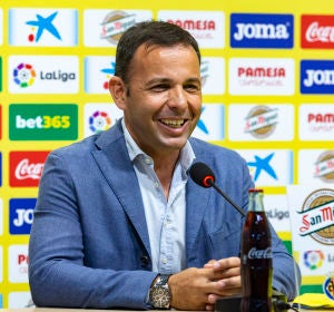 Javier Calleja, entrenador del Villarreal Javier Calleja, entrenador del Villarreal