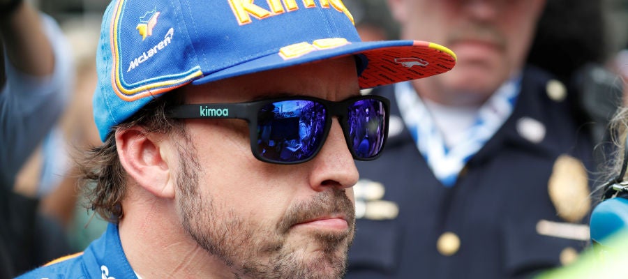 Fernando Alonso antes de una carrera Fernando Alonso antes de una carrera