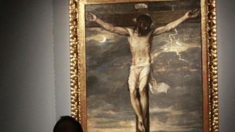 El 'Cristo Crucificado' de Tiziano, en la exposici&oacute;n de 2017 en el Museo Thyssen-Bornemisza.