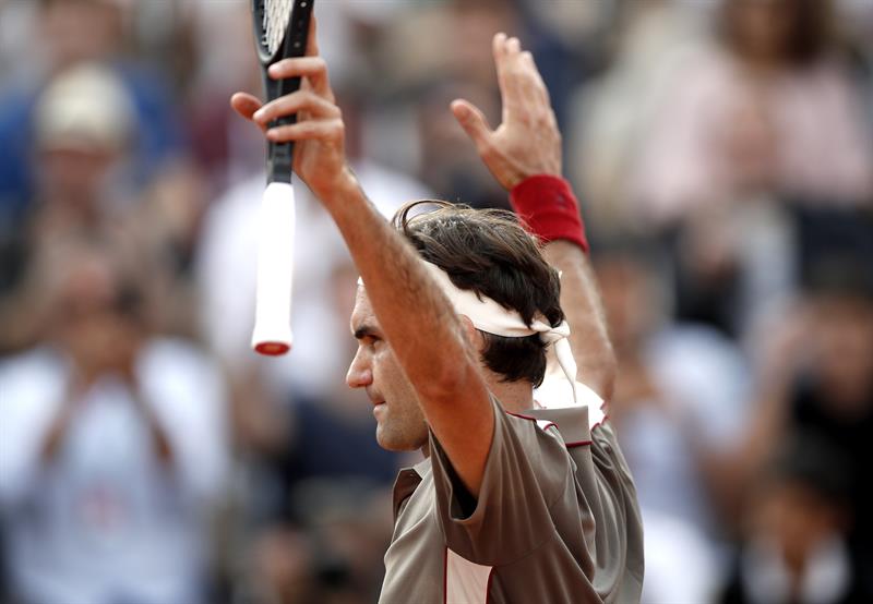 Federer se impone a un duro Wawrinka y se cita con Nadal en semifinales Federer se impone a un duro Wawrinka y se cita con Nadal en semifinales