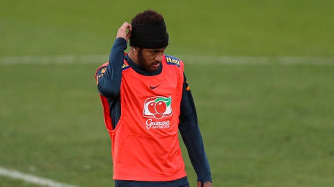 Neymar, durante un entrenamiento con Brasil