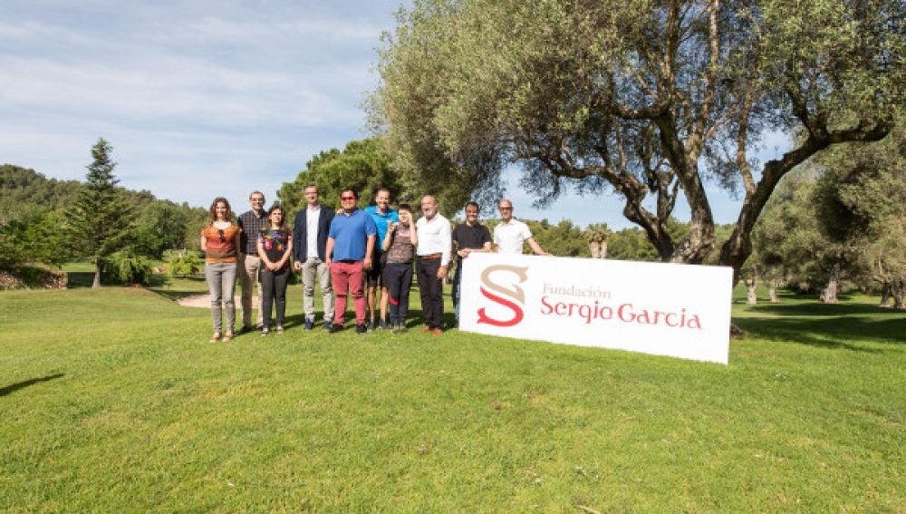 La UJI, la Fundación Sergio García y la Asociación Escuela El Cau se unen para desarrollar un protector craneal