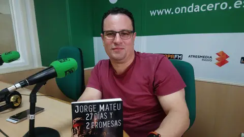 El escritor ilicitano Jorge Mateu presenta este jueves su última novela El escritor ilicitano Jorge Mateu presenta este jueves su última novela