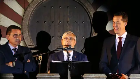 El eldense Pepe Blanes pregonó anoche las fiestas de Moros y Cristianos 2019 de Elda. El eldense Pepe Blanes pregonó anoche las fiestas de Moros y Cristianos 2019 de Elda.