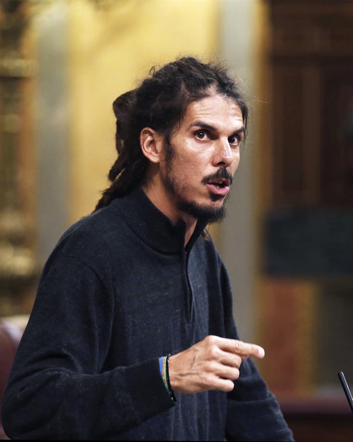 El Congreso mantiene el escaño a Alberto Rodríguez, de Podemos El Congreso mantiene el escaño a Alberto Rodríguez, de Podemos