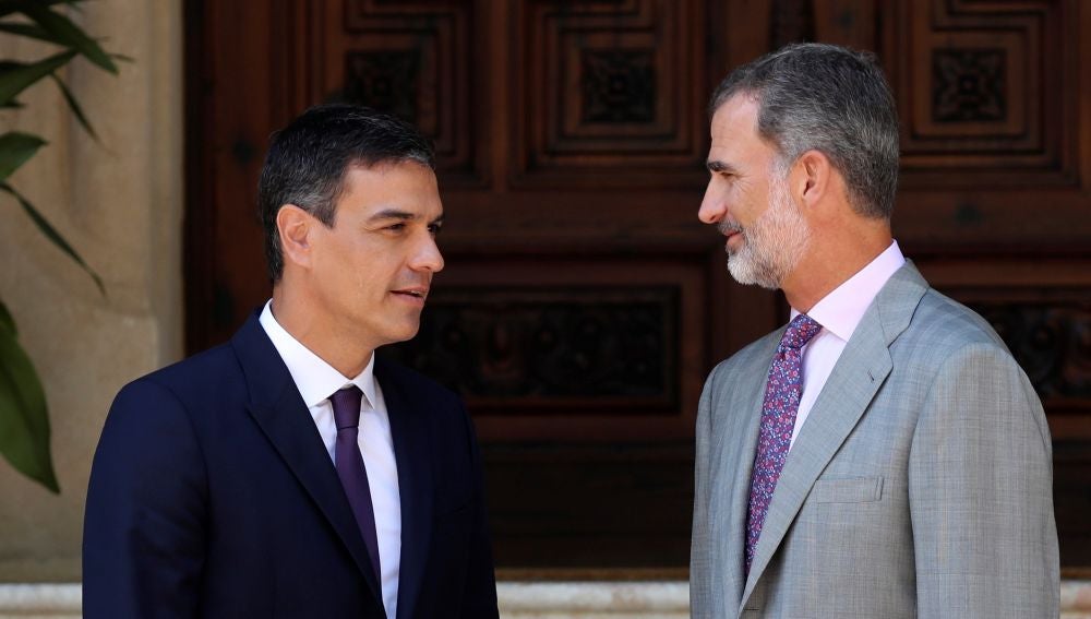 Tertulia: Sánchez vuela a Mallorca para reunirse con el Rey Felipe VI Tertulia: Sánchez vuela a Mallorca para reunirse con el Rey Felipe VI
