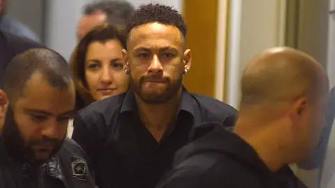 Neymar, en los juzgados Neymar, en los juzgados