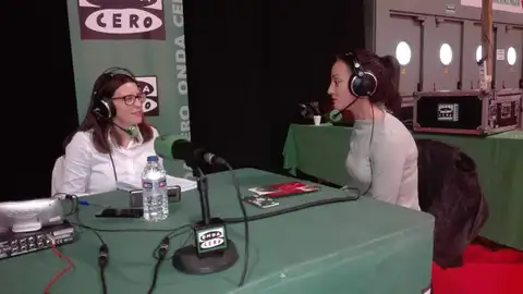 Naomi Fernandez, responsable de comunicación e marketing de Emdeza. Aqui en la Onda-Efecto Nova desde Silleda