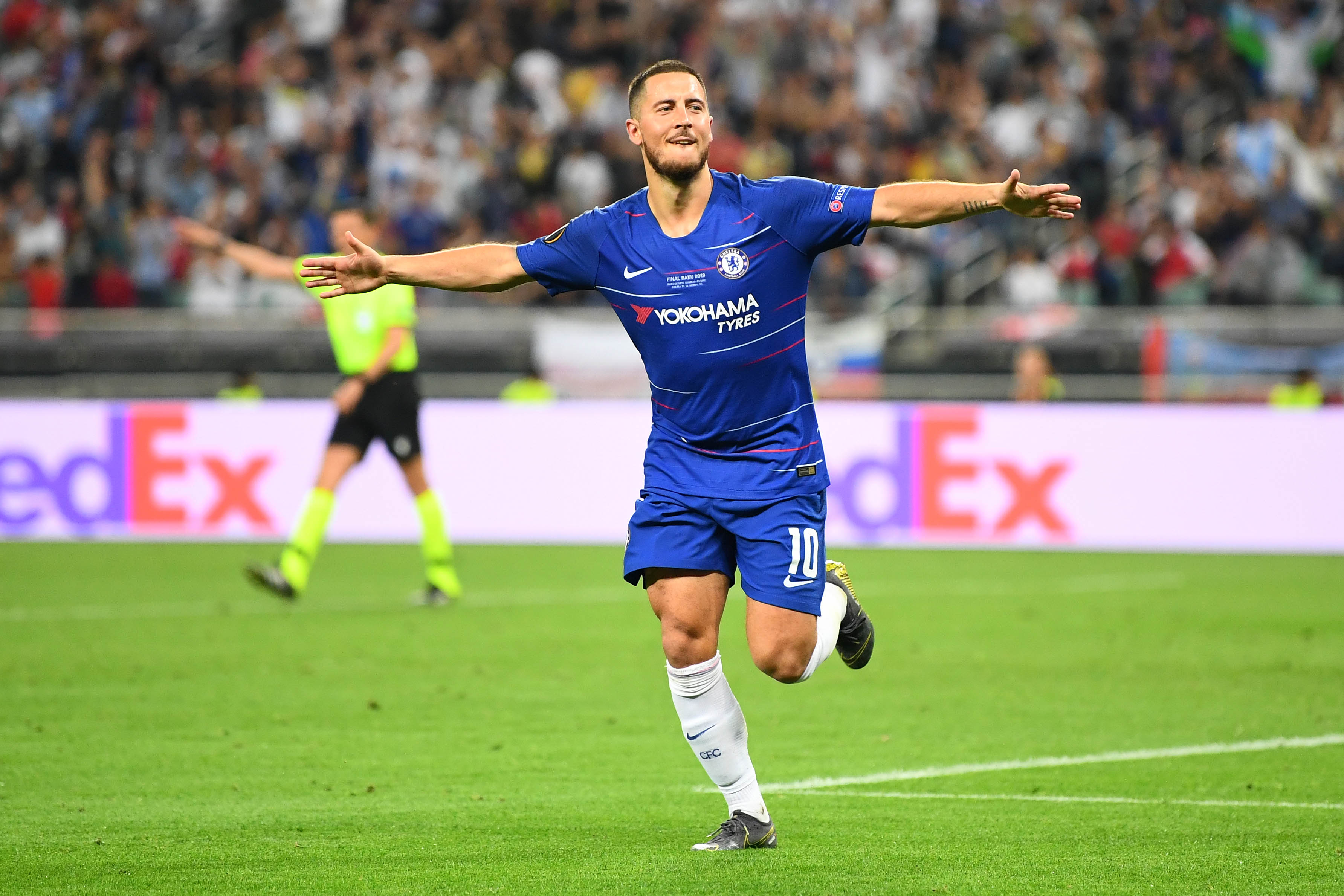 Una tienda oficial del Real Madrid pone a la venta la camiseta de Hazard con el dorsal '7' Una tienda oficial del Real Madrid pone a la venta la camiseta de Hazard con el dorsal '7'