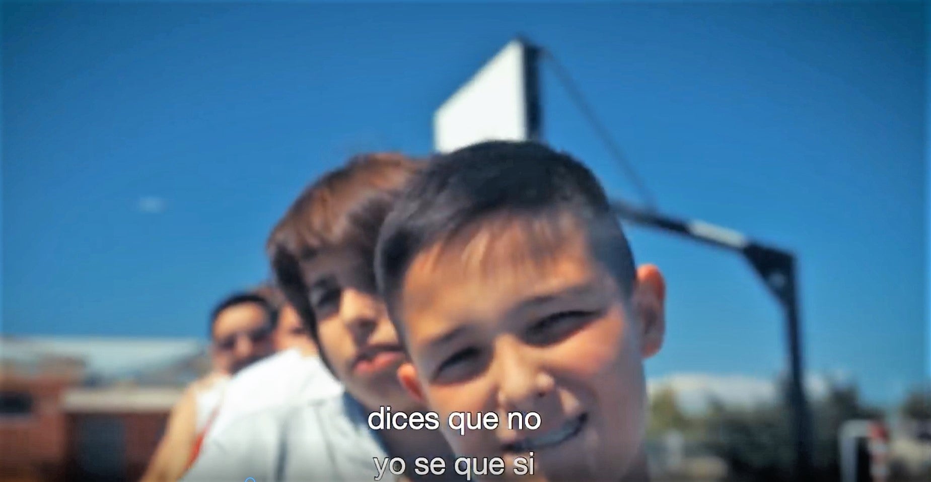 Alumnos del IES Montserrat Roig de Elche cantan contra el machismo Alumnos del IES Montserrat Roig de Elche cantan contra el machismo