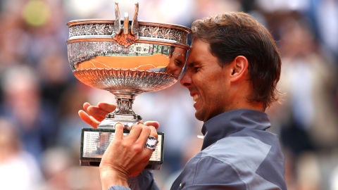 Rafa Nadal levanta el t&iacute;tulo de Roland Garros 2019